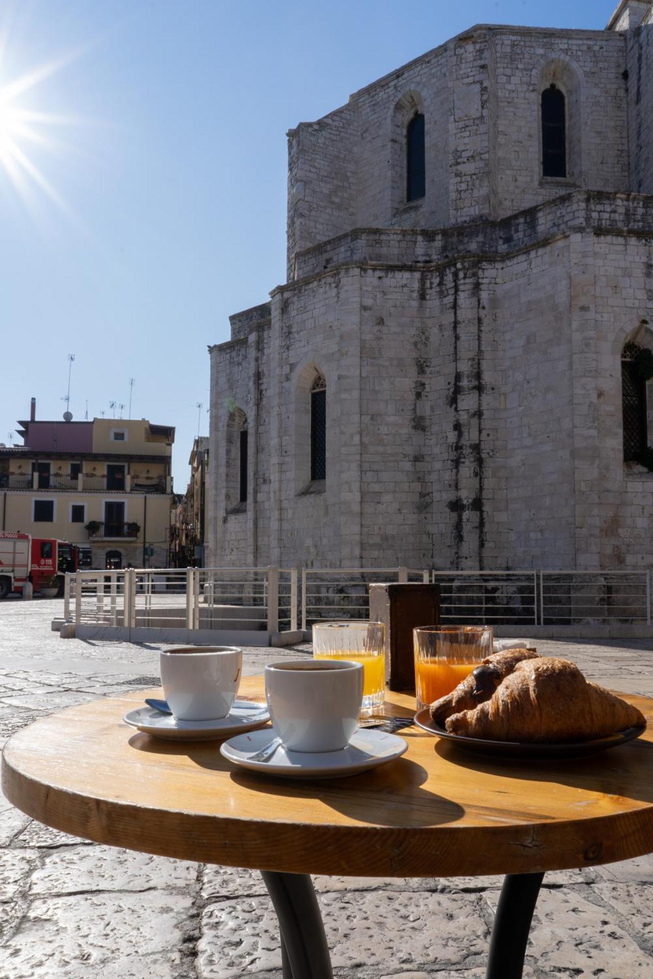 Duomo Guest House Μπαρλέτα Εξωτερικό φωτογραφία