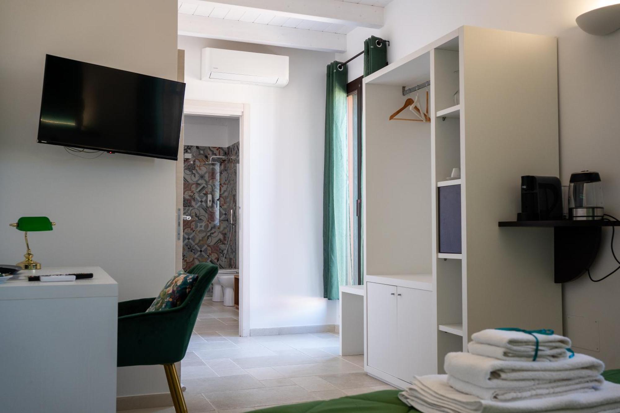 Duomo Guest House Μπαρλέτα Δωμάτιο φωτογραφία