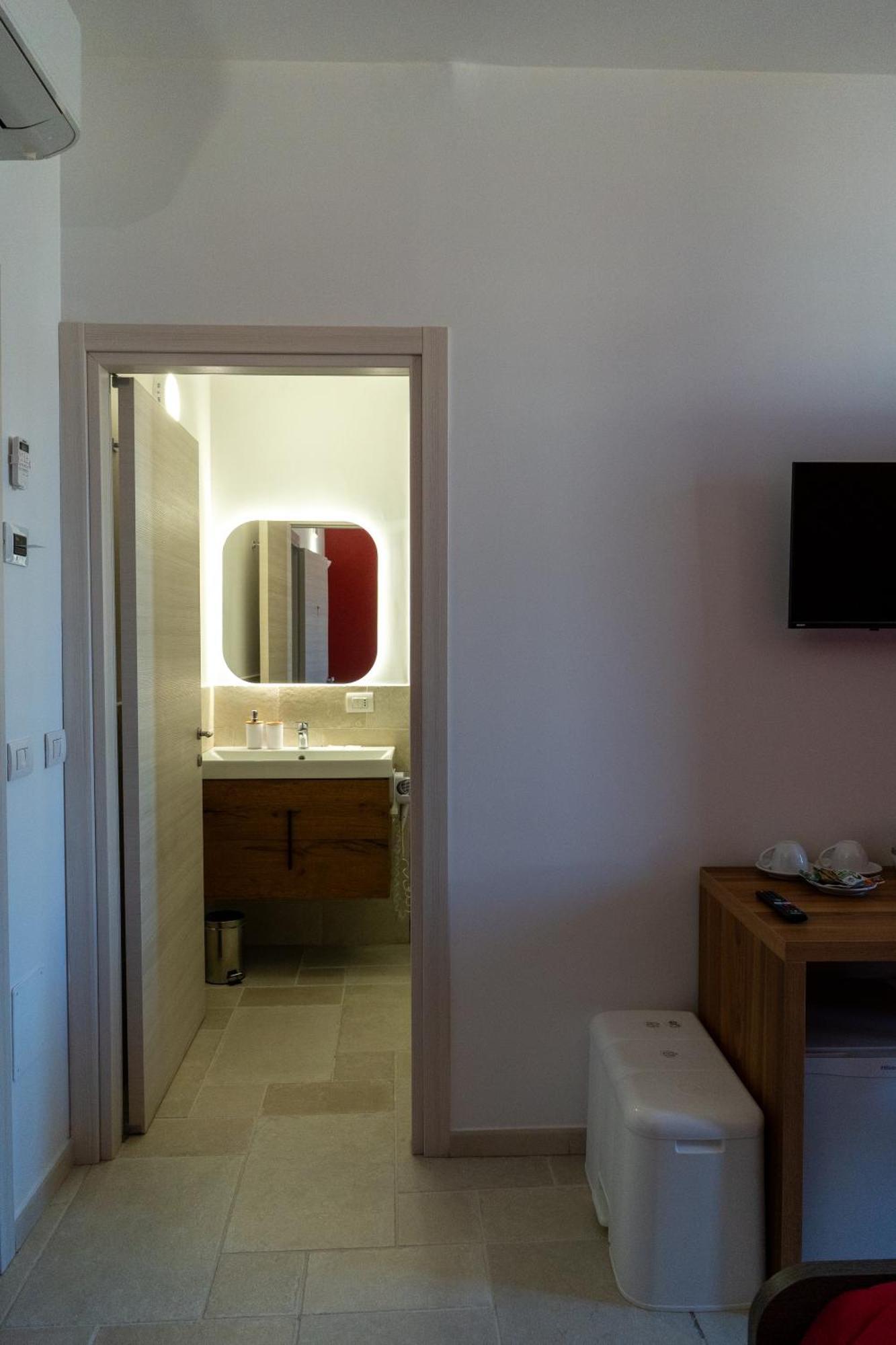 Duomo Guest House Μπαρλέτα Δωμάτιο φωτογραφία